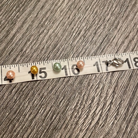 Multi colored pearl necklace - Picture 5 of 8